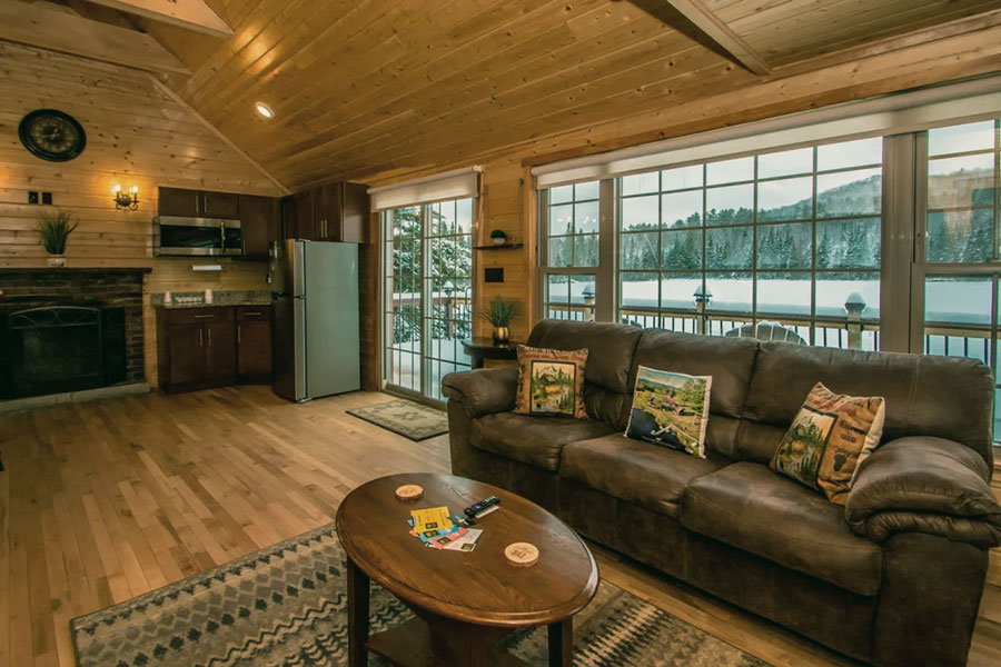 Living Room With Pull-out Sofa In The Chestnut Premier Rental Cabin At The Pmr