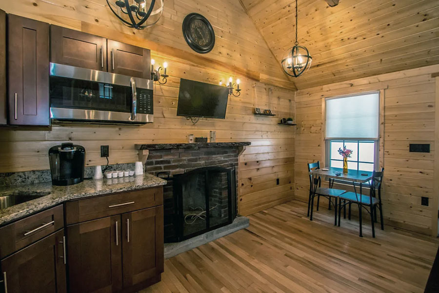 Kitchenette And Dinette Table & Chairs In The Chestnut Studio Rental Cabin At The Pmr