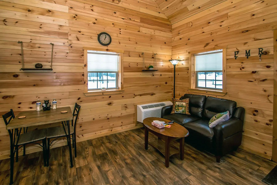 Loveseat And Dinette Table & Chairs In The Lakeside Pine Suite Rental Cabin At The Pmr